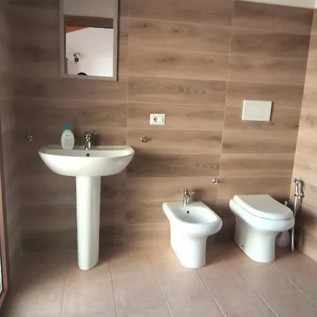 I Doni Del Mandorlo Farm stay